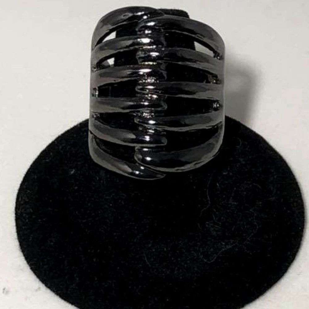 Shiny Gun Metal Rib Cage Ring